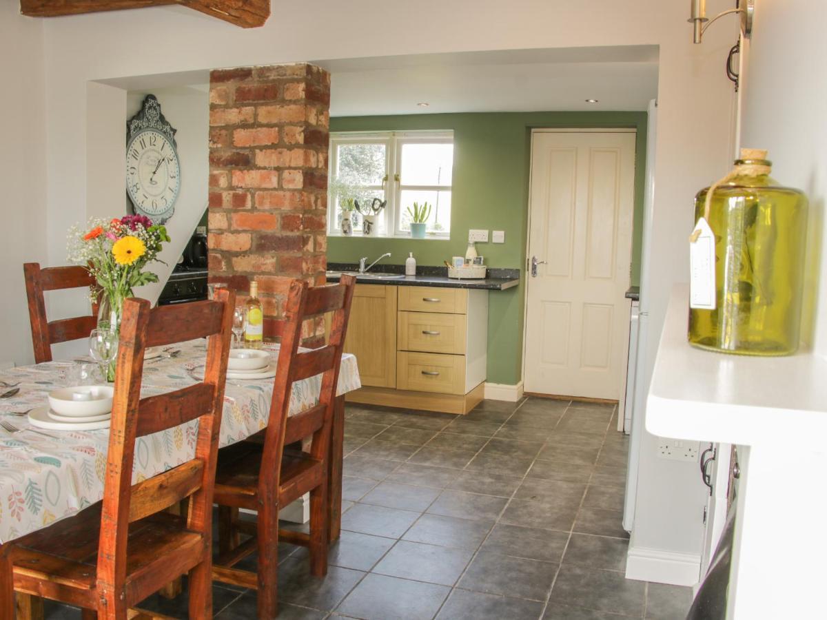 1 Royal Oak Cottages Shrewsbury Exteriör bild